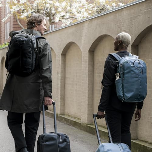 Thule Travel and Duffel Bag - Image 6